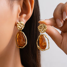 Load image into Gallery viewer, French fashion metallic earrings, light luxury pearl square pleated earrings